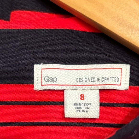 Gap Striped Fit and Flare Dress with pockets size 8 - Picture 8 of 8